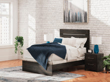 Load image into Gallery viewer, Hollivern Bed
