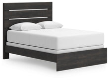 Load image into Gallery viewer, Hollivern Bed