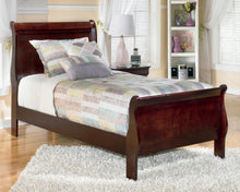 Load image into Gallery viewer, Alisdair Bedroom Set