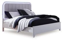 Load image into Gallery viewer, Jarlee Upholstered Bed