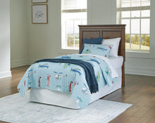 Load image into Gallery viewer, Danabrin Panel Storage Bed