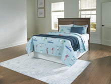 Load image into Gallery viewer, Danabrin Panel Storage Bed
