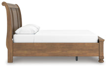 Load image into Gallery viewer, Feddinger Panel Storage Bed