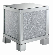 Load image into Gallery viewer, Gillian Square End Table Silver and Clear Mirror