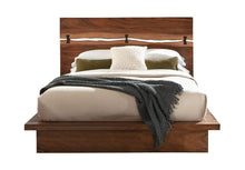 Load image into Gallery viewer, Winslow California King, E.King & Queen Bed Smokey Walnut and Coffee Bean
