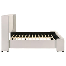 Load image into Gallery viewer, Alamosa Wingback Platform Bed