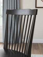 Load image into Gallery viewer, Greddinton Dining Room Set