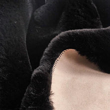 Load image into Gallery viewer, Caparica Black Throw, Black