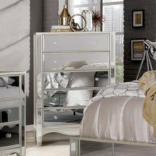 Load image into Gallery viewer, ELIORA Chest