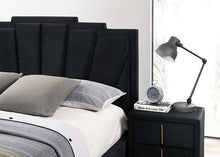 Load image into Gallery viewer, FLORIZEL Cal.King, E.King & Queen Bed, Black & Red