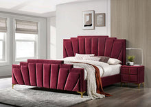 Load image into Gallery viewer, Florizel Bed Black & Red
