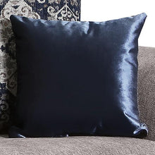 Load image into Gallery viewer, GUSTAVO Sofa