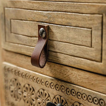 Load image into Gallery viewer, BLANCHEFLEUR Chest