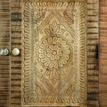 Load image into Gallery viewer, BLANCHEFLEUR Chest