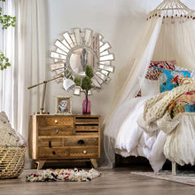 Load image into Gallery viewer, BLANCHEFLEUR Chest