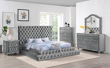 Load image into Gallery viewer, STEFANIA E.King & Queen Bed, Black & Gray