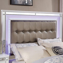 Load image into Gallery viewer, Brachium Queen Bedroom Set Silver