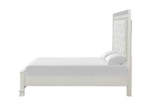 Load image into Gallery viewer, Stella Mia E.King & Queen Bed White & White