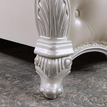 Load image into Gallery viewer, Ventresca E.King & Queen Bed White & Chrome