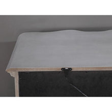 Load image into Gallery viewer, Aalok Bed