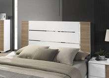 Load image into Gallery viewer, Erlangen Bed