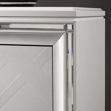 Load image into Gallery viewer, Emmeline Bed Silver & White