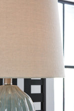 Load image into Gallery viewer, Hadbury Table Lamp (Set of 2)