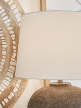 Load image into Gallery viewer, Neavesboro Lamp Set