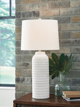Load image into Gallery viewer, Vauville Table Lamp (Set of 2)