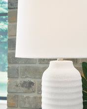 Load image into Gallery viewer, Vauville Table Lamp (Set of 2)