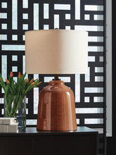 Load image into Gallery viewer, Aaleahya Table Lamp