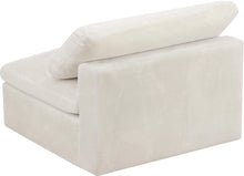 Load image into Gallery viewer, Cozy Cream Velvet Chair
