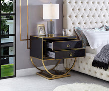 Load image into Gallery viewer, Alyssa Side Table