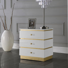 Load image into Gallery viewer, Esme Side Table