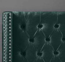 Load image into Gallery viewer, Aiden Green Velvet Full Bed