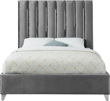 Load image into Gallery viewer, Enzo Grey Velvet Queen Bed