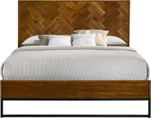 Load image into Gallery viewer, Reed Antique Coffee Queen Bed (3 Boxes)