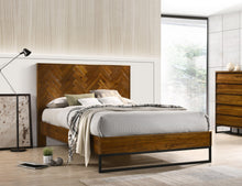Load image into Gallery viewer, Reed Antique Coffee Queen Bed (3 Boxes)