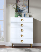 Load image into Gallery viewer, Zayne White Chest