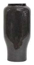 Load image into Gallery viewer, Kierlain Vase