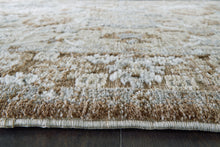 Load image into Gallery viewer, Ainswick Memory Foam Rug