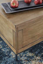 Load image into Gallery viewer, Torlanta Occasional Table Set