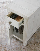 Load image into Gallery viewer, Robbinsdale Chairside End Table
