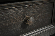 Load image into Gallery viewer, Tyler Creek Occasional Table Set
