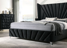 Load image into Gallery viewer, Carissa Queen Bedroom Set