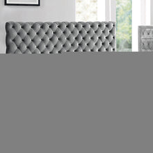 Load image into Gallery viewer, Stefania Queen Bedroom Set