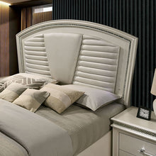 Load image into Gallery viewer, Maddie Queen Bedroom Set