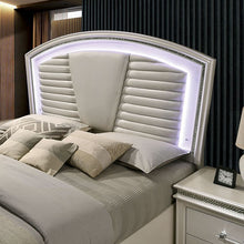 Load image into Gallery viewer, Maddie Queen Bedroom Set