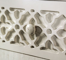 Load image into Gallery viewer, Myrtlemoore Queen Bed