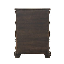 Load image into Gallery viewer, Leovanni Chest